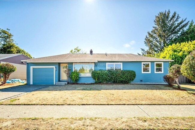 Building Photo - 1710 Johnson St