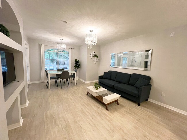 Living Room/ Dining Room - 7230 Westpointe Blvd Unit 1428