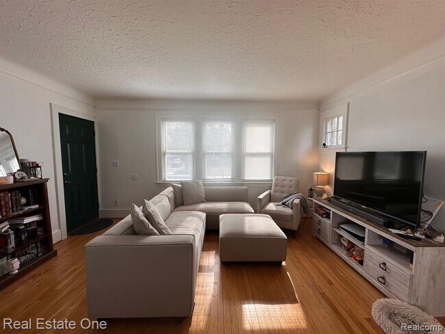 Photo - 122 W Houstonia Ave Unidad A