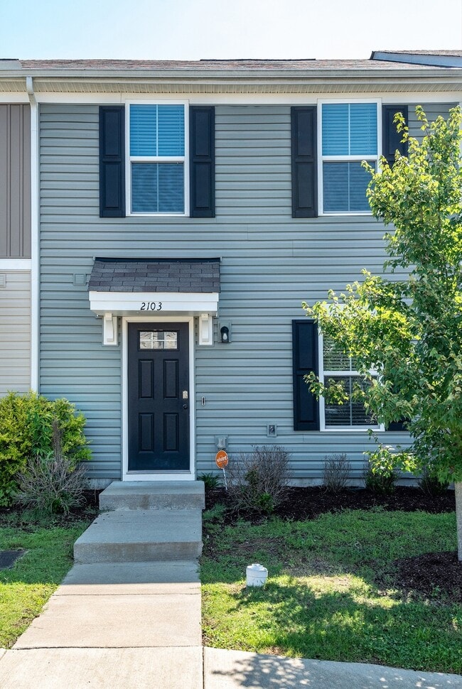 Photo - 2103 Portway Alley