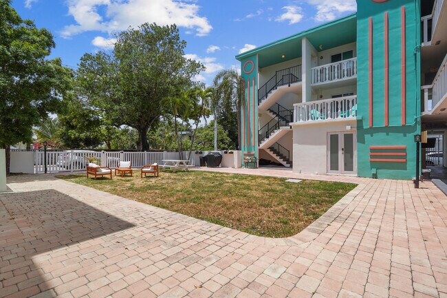 Photo - 1857 Jefferson St Unidad 201