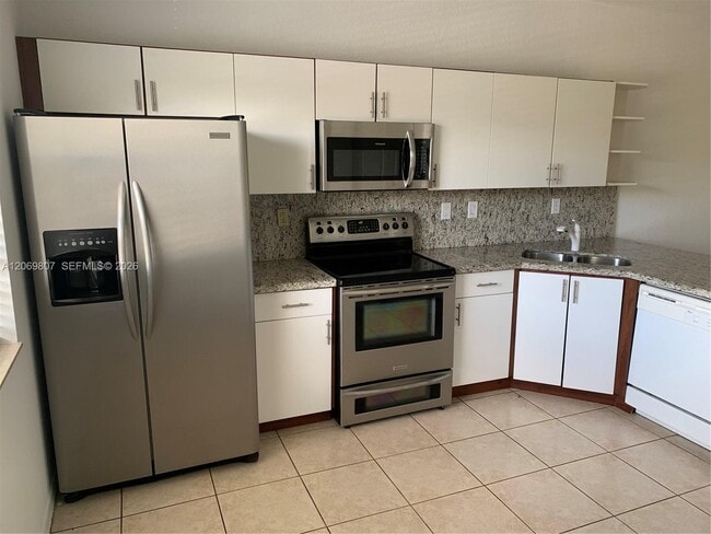 Photo - 5620 NW 114th Path Unit 201