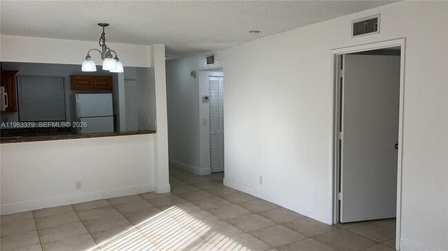 Photo - 1461 Windorah Way Unit A