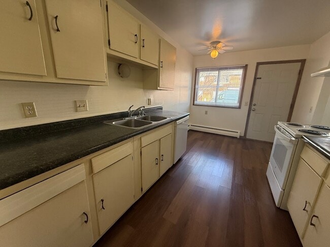 Photo - 2506 Brentwood Pky Unit B