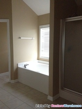 Photo - 2082 Wicker Wood Way