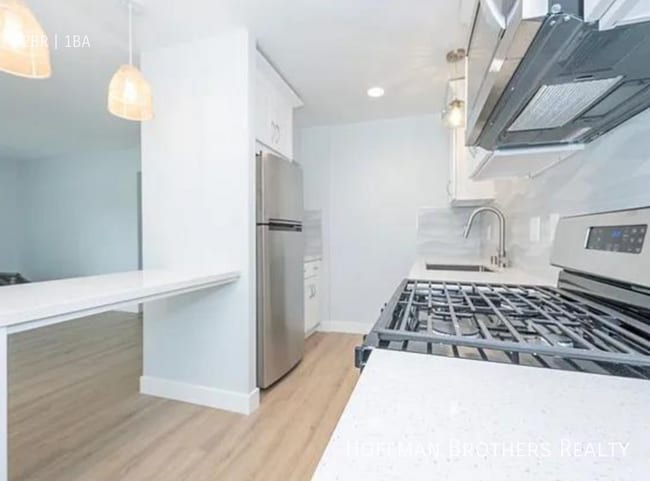 Photo - 418 N Broadway Unit 1
