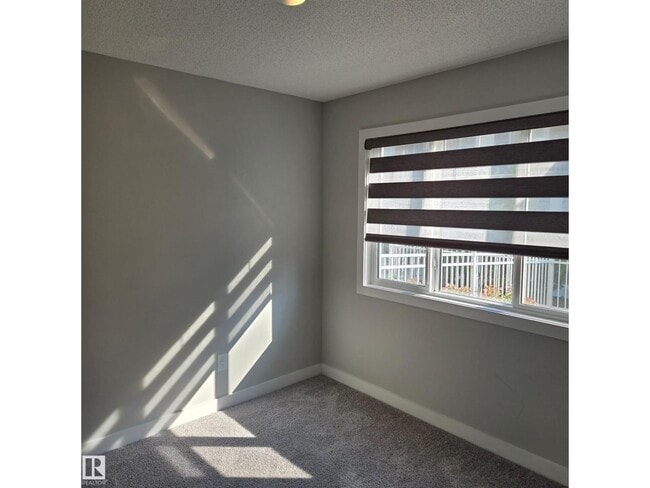 Photo - #58 2215 24 ST NW NW