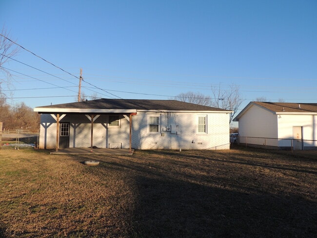 124 S 41st W Ave
