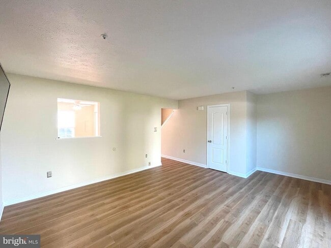Photo - 45288 Rumsford Ln