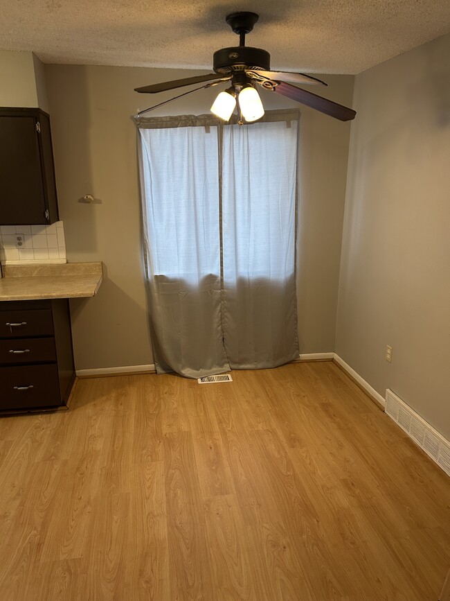 Kitchen - 189 N 300 W Unit East Room