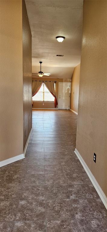 Photo - 107 Helen Cove