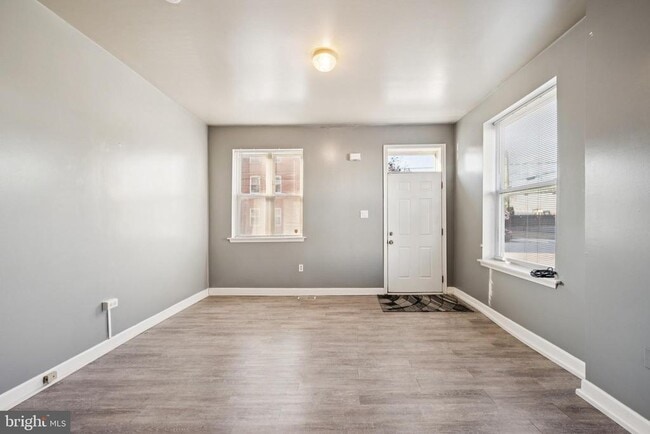 Photo - 138 N King St