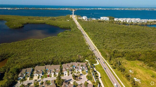 Building Photo - 502 Sanderling Cir Rental