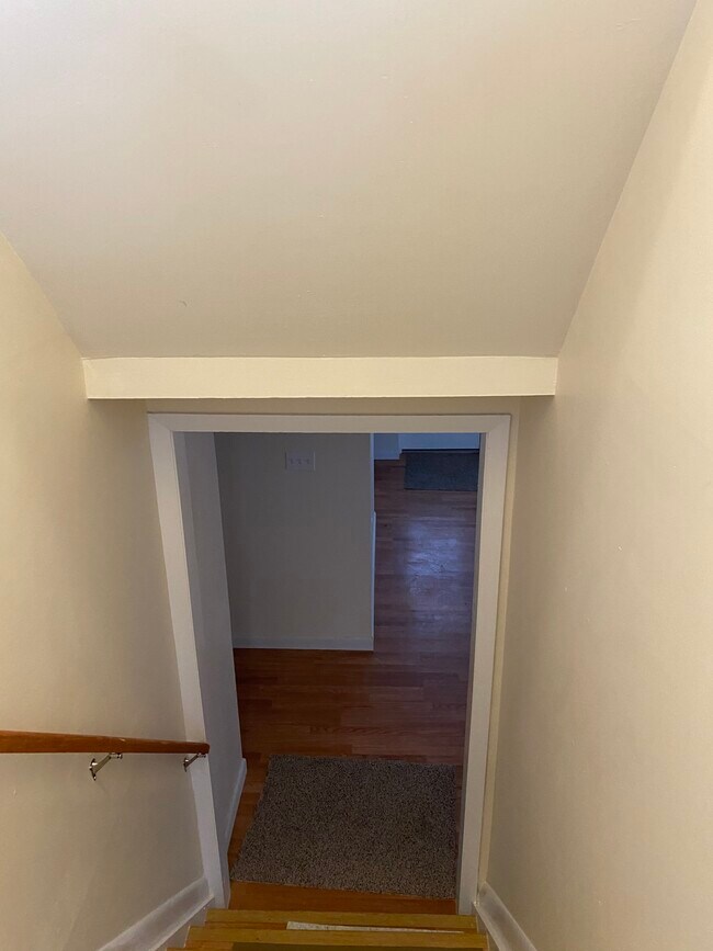 Photo - Fairfax 6-plex Unit 5