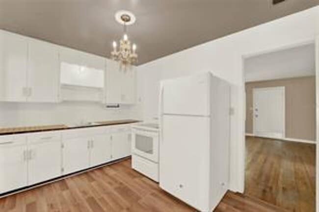 Photo - 1016 Alba Dr Unit College Park 1/2 Duplex