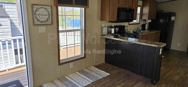 Photo - 151 Hartford Tpke