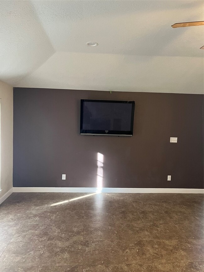 Photo - 7010 Pickett Dr