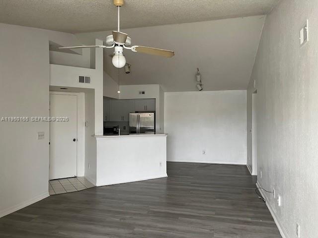 Building Photo - 12430 Vista Isles Dr Unit 1322