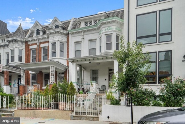 Building Photo - 1416 Meridian Pl NW Rental