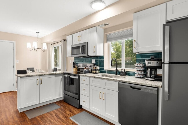 Photo - 18451 Sharon Ln Unidad ID1032337P