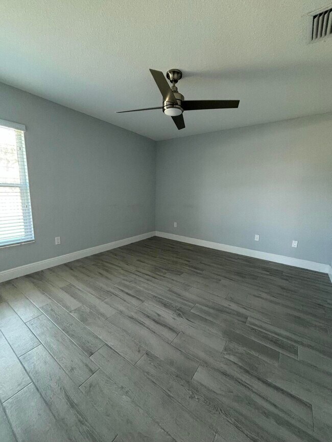 Photo - 2501 SE Mariposa Ave