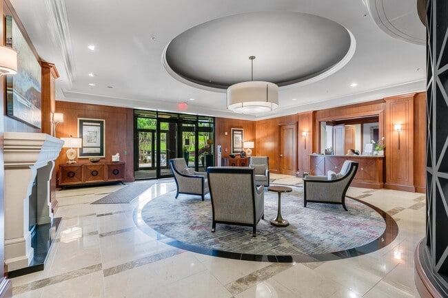 Photo - 8220 Crestwood Heights Dr Unidad # 1107