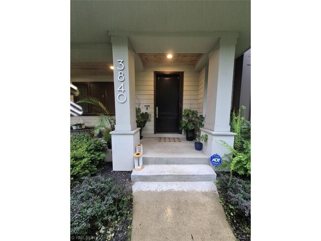Photo - 3840 Upton Ave S