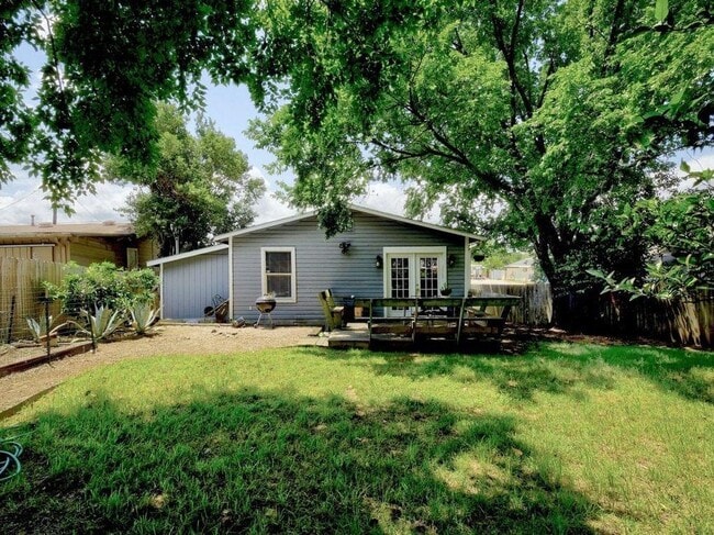 Photo - 1422 Webberville Rd