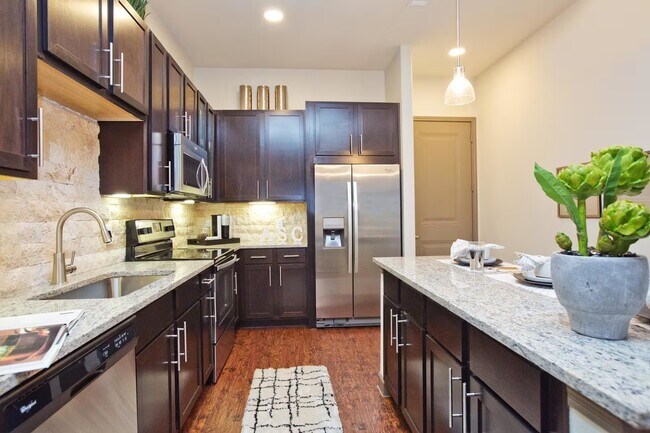 Photo - Stylish 1-Bed Apartment | Fitness & Rec Ar... Unidad ESC1