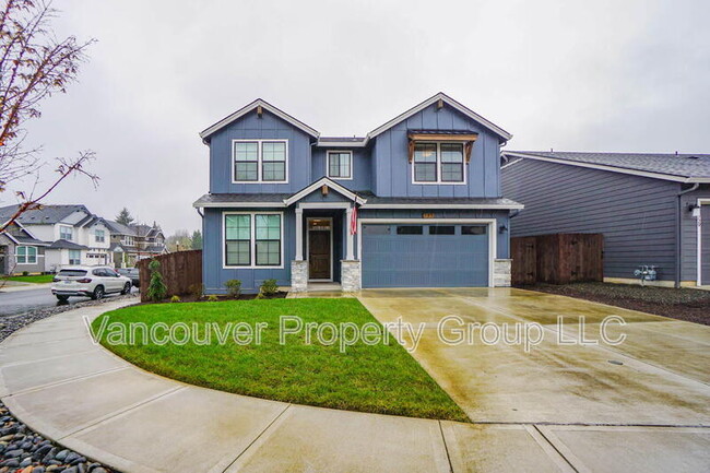 Building Photo - 737 SE 38th St