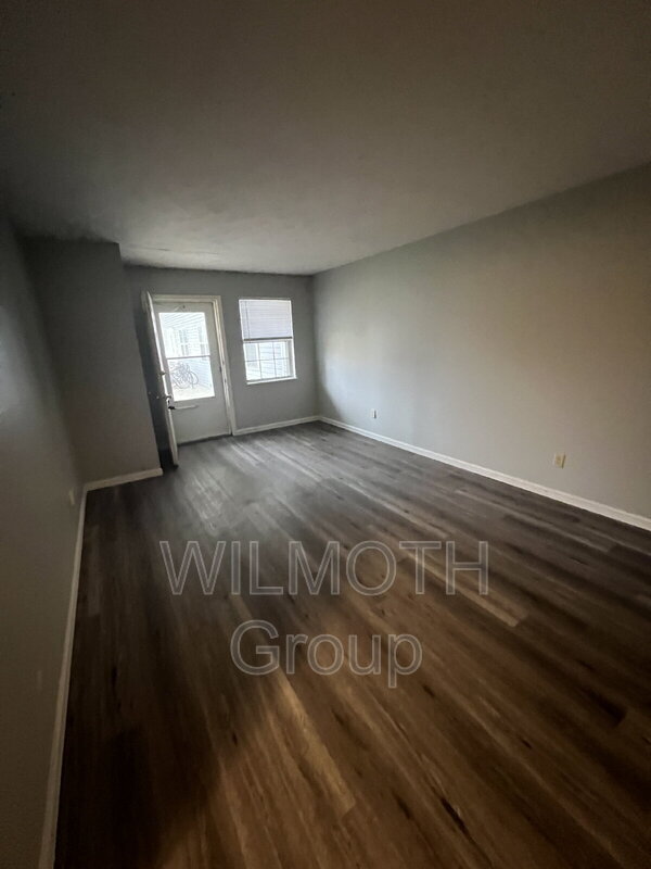 Photo - 1325 Millerwood Dr