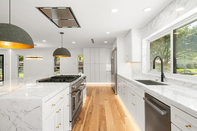 Photo - 2506 Briarbrook Dr