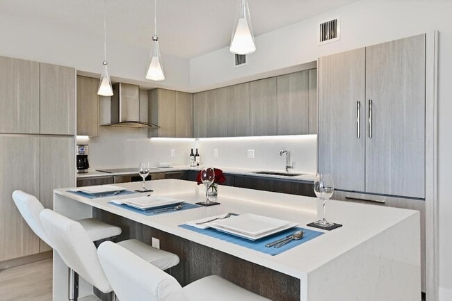 111 SE 1st Ave Unit 314