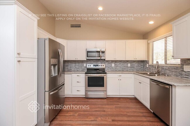 Photo - 30737 N Royal Oak Way