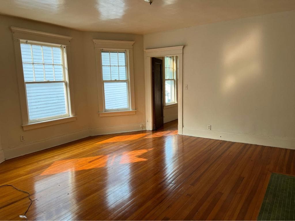 Photo - 13-15 Springate