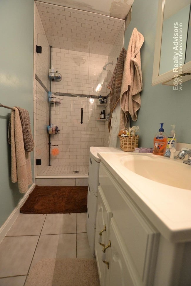 Photo - 153 Nonantum St Unidad 1