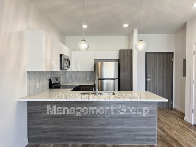 Photo - 1641 Midtown Pl