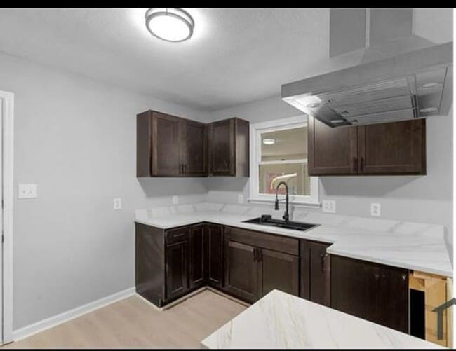 Photo - 2970 Armstrong Dr