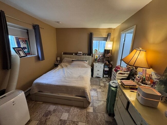 Photo - WOW!!!!  GREAT DEAL!  1 BEDROOM ON ALLSTON/BRIGHTON LINE AVAIL 9/1