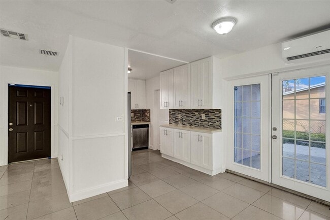 Building Photo - 1142 NW 43 Terrace Rental