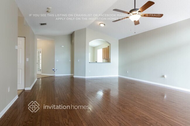 Photo - 6119 Oak Bluff Way