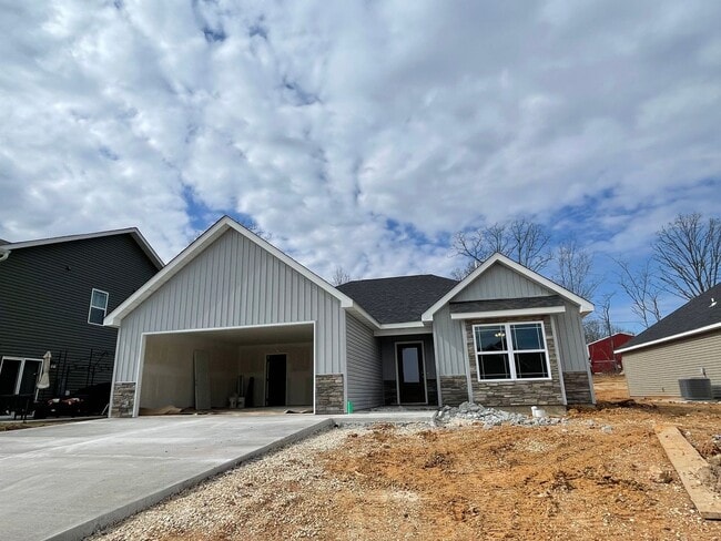 Photo - NEW CONSTRUCTION 3 Bed 2 Bath FOR RENT in Waynesville
