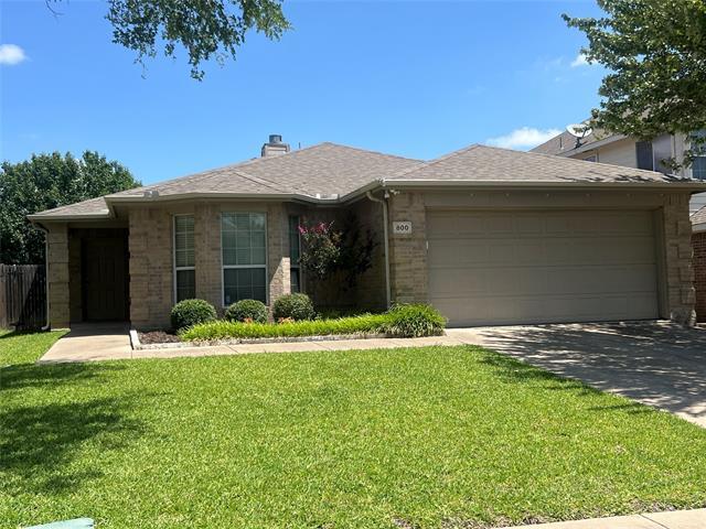Photo - 800 Mahogany Dr