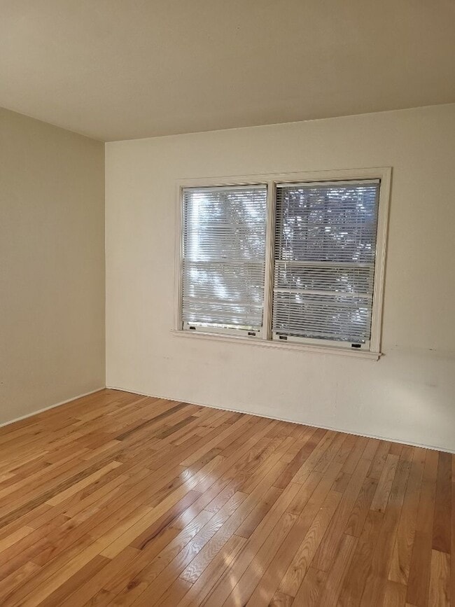 Photo - 700-722 Gordon Avenue Unidad 700 Gordon Avenue