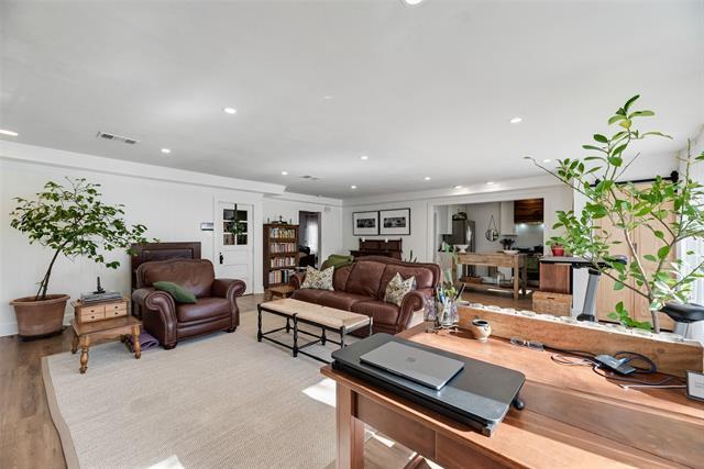 Photo - 2216 W Lotus Ave