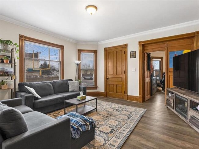 Photo - 1510 Clark St Unit Lower