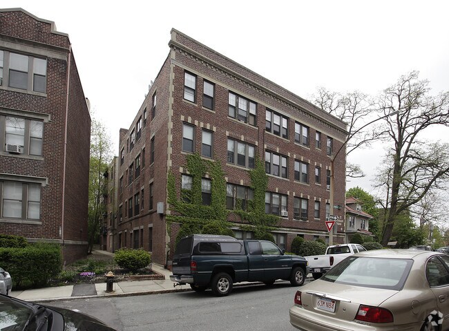 Lothian - 1715- Commonwealth Avenue