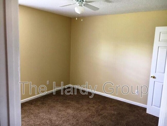 Photo - 257 Sunshine Cir