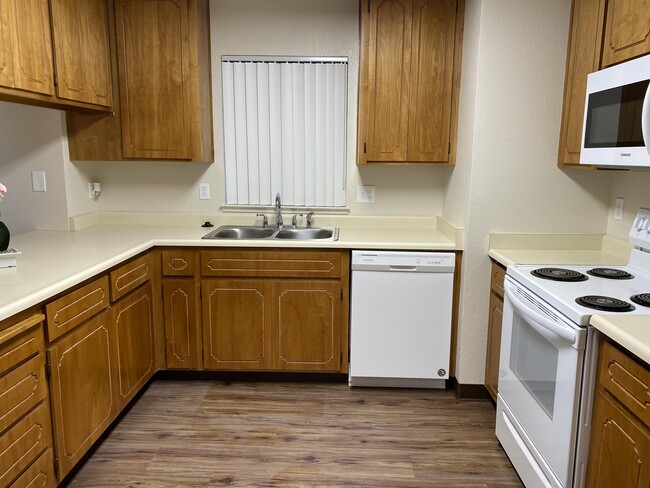 Photo - 3518 Shawnee Dr