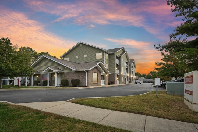 Building Photo - The Enclave Apartments